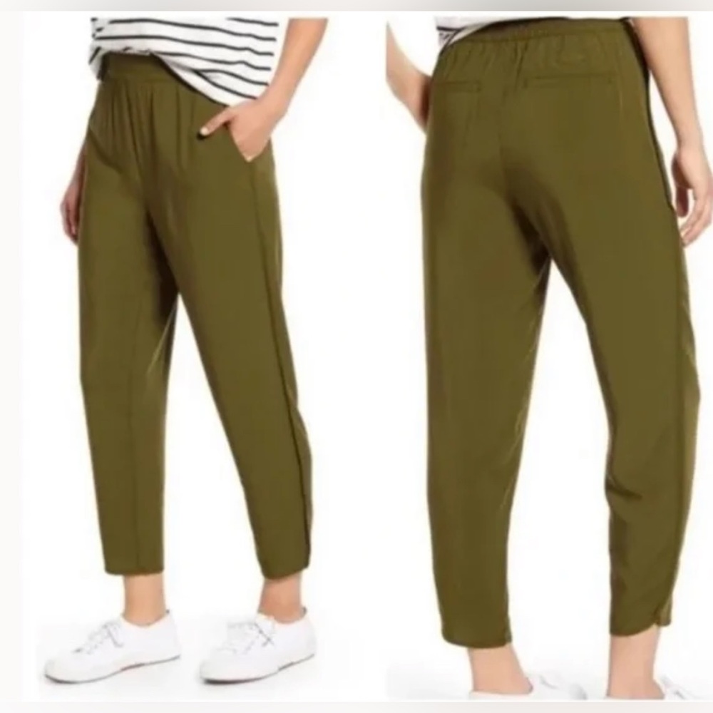 Madewell Women’s Track Trousers in Olive Green
